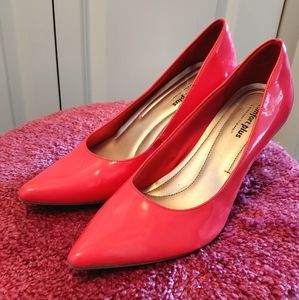 Coral/Pink Pointed Heels